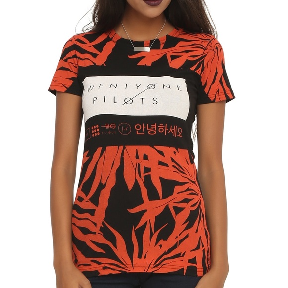 Twenty One Pilots (TØP) Hot Topic Shirt - Picture 5 of 5